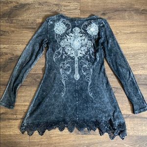 Vocal Tops - Vintage long sleeve Vocal Tops - Vintage long sleeve